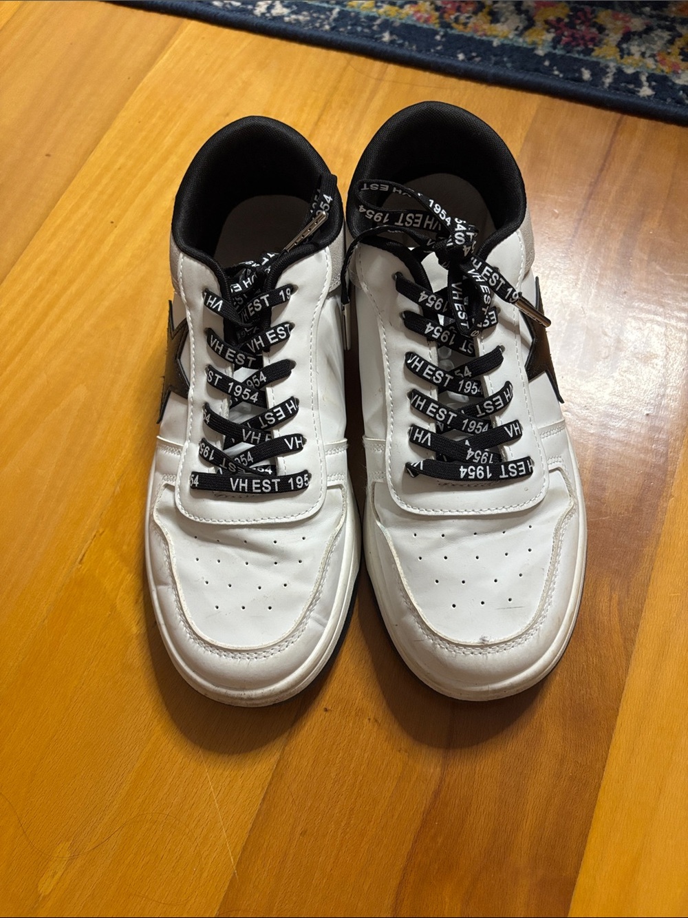 Vintage Havana White and Black Low-Top Sneakers